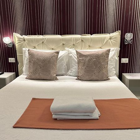 Alba Rooms ลาสเปเซีย ภายนอก รูปภาพ