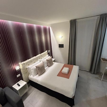 Alba Rooms ลาสเปเซีย ภายนอก รูปภาพ