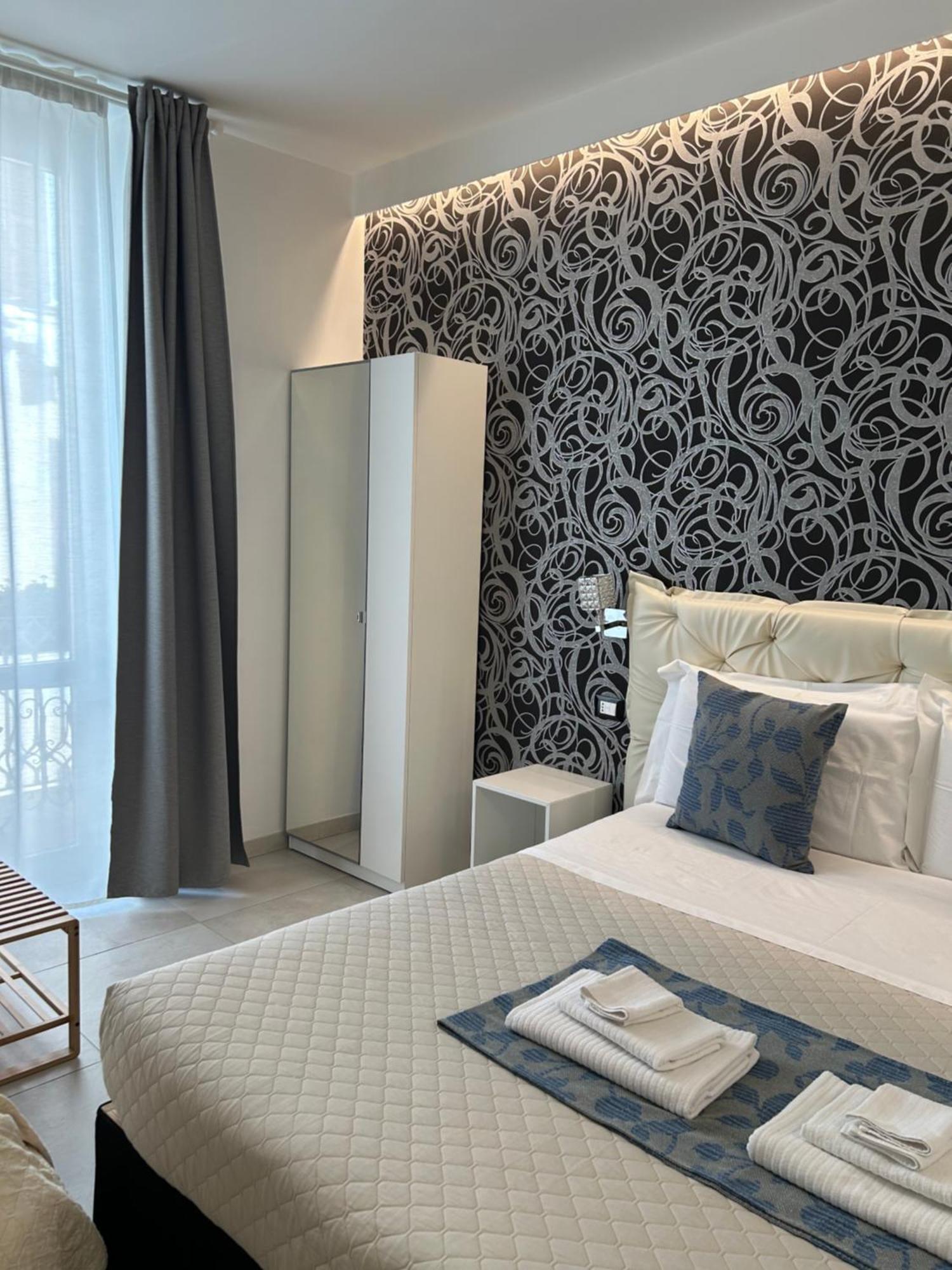 Alba Rooms ลาสเปเซีย ภายนอก รูปภาพ